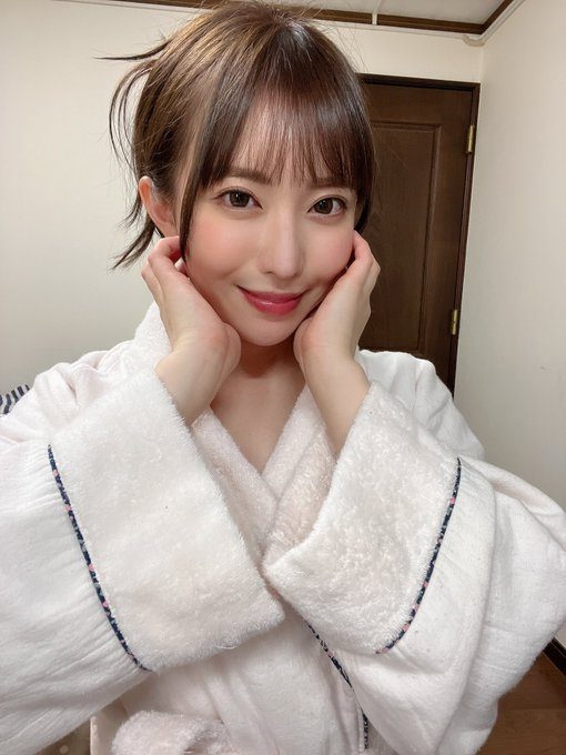 望月理沙(望月りさ)個人單體作品番號及封面，望月理沙個人簡介