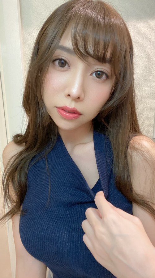 上羽絢(Ueha-Aya)出道作品番號及封面，上羽絢個人簡介