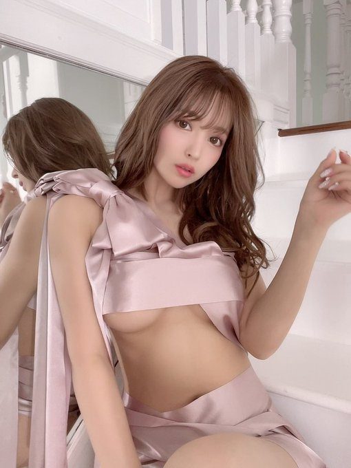 三上悠亚最新作品番号及封面，三上悠亚个人简介