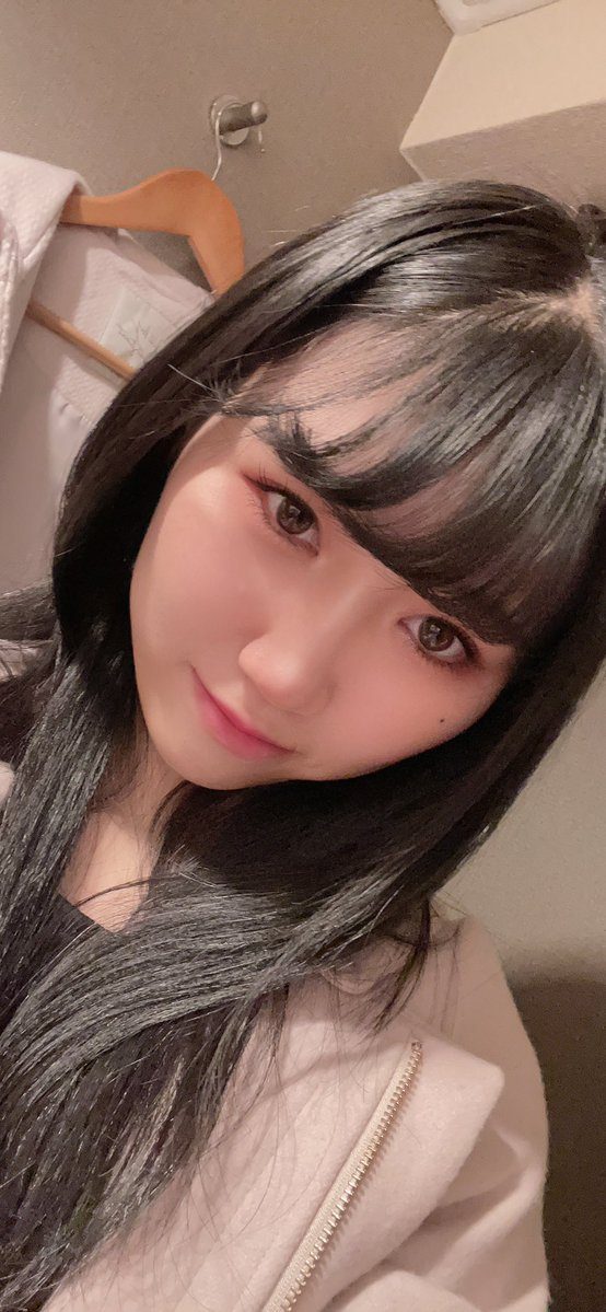 夏巳友梨佳(夏巳ゆりか)出道作品番號及封面，夏巳友梨佳個人簡介