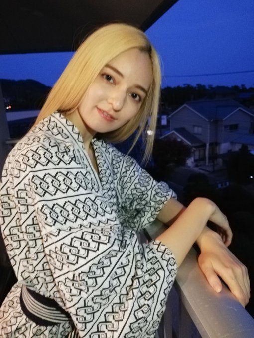 西田卡麗娜(西田カリナ)最新個人單體作品番號及封面，西田卡麗娜個人簡介