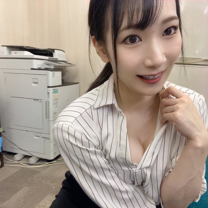 黒川晴美出道作品番號及封面,黒川晴美個人簡介