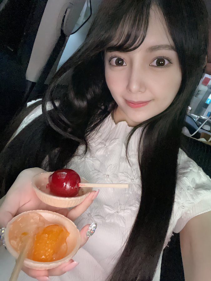 甜美美少女类型，柳井阳菜(柳井ひな)个人简介