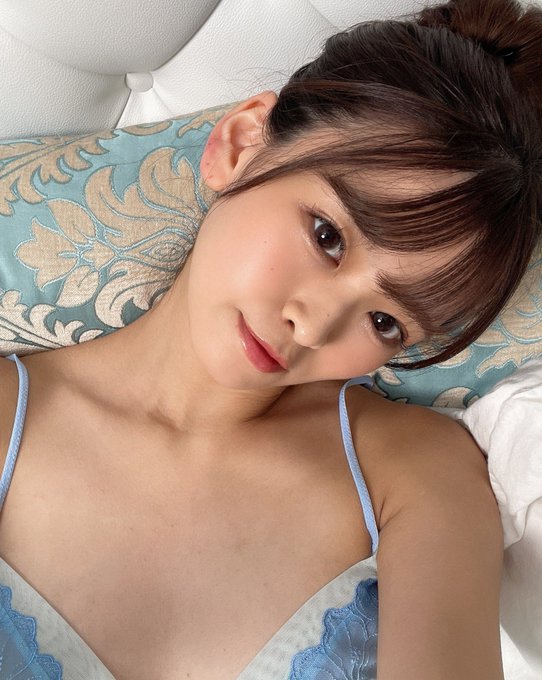 杏可可(杏ここ)出道作品番號及封面，杏可可個人簡介