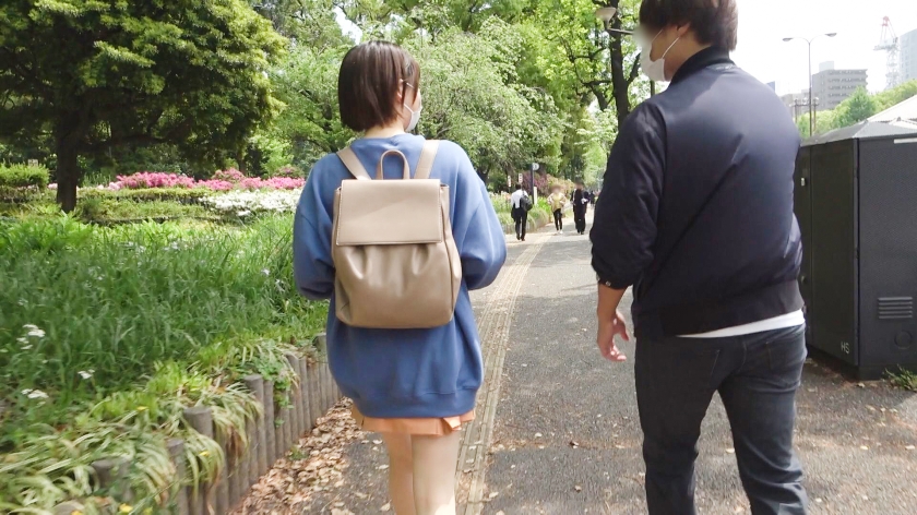 色白 デカ乳輪 巨乳 女子大生 AV 【2】