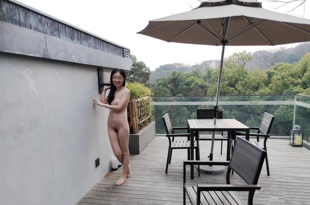 又是一個半老徐娘，不知道零件鬆了沒？[21P]