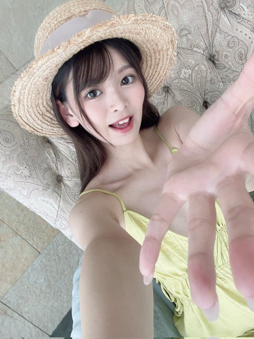 杏可可(杏ここ)出道作品番號及封面，杏可可個人簡介