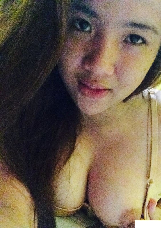 大學老師情人把淫蕩的身材展示給大家觀賞[22P]