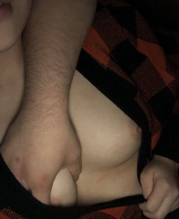 這咪咪很漂亮也很嫩 [15P]