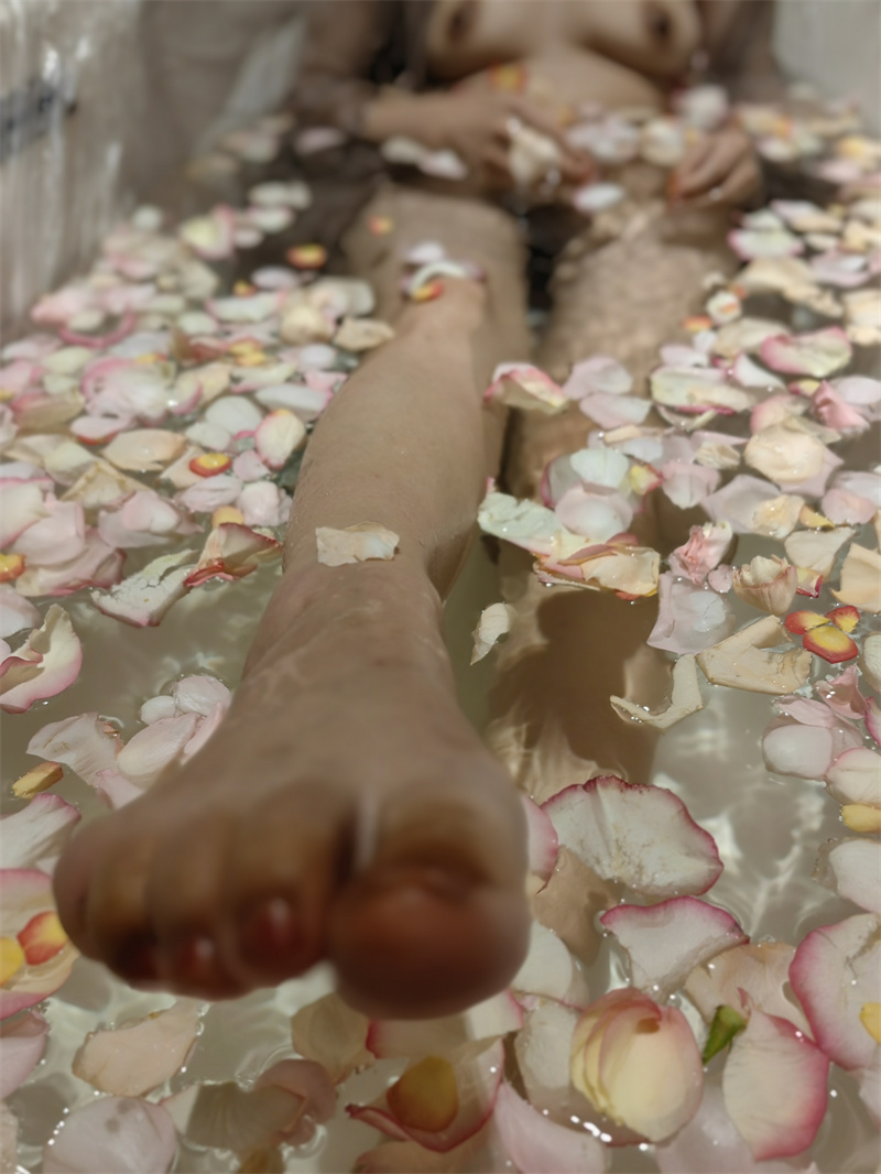 [旧叙原创]騷妻古風薄紗情趣勾引第一次展示身體又美又騷期待以後活動手寫驗證 [21P]