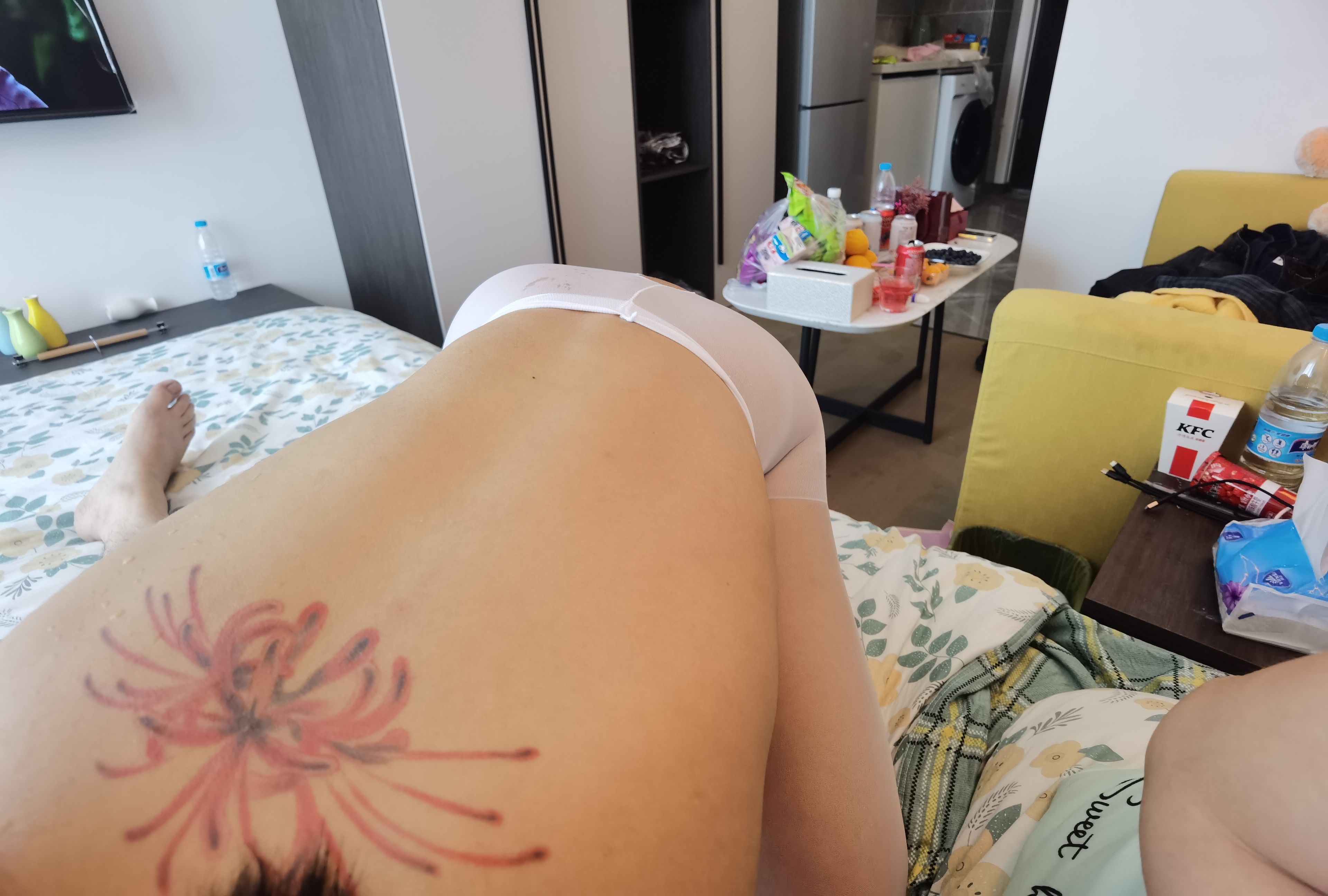 [原创]05後JK學妹清澈的面容，飽滿的乳房，渾圓的美臀，溫柔的表情，每一刻都讓人動容，情不自禁的懷念，久久的意難平[92P]