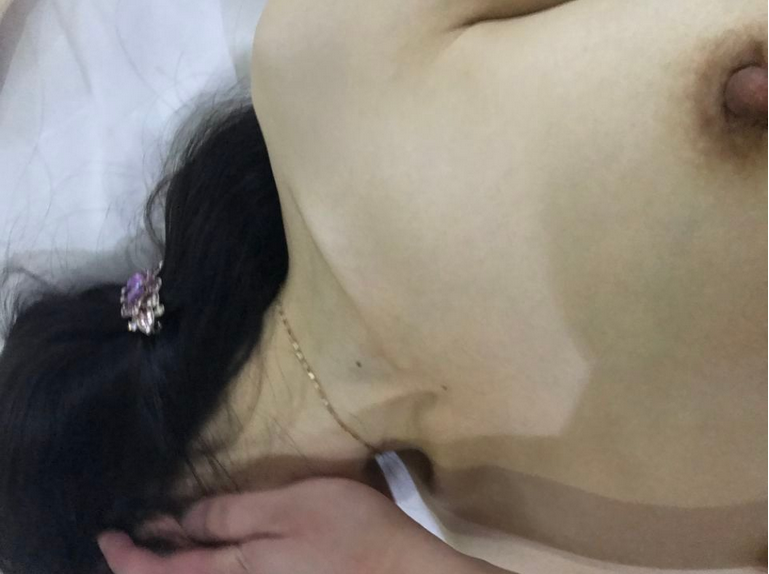 第一次參加夫妻活動，抱著人妻在浴室大干[10P]