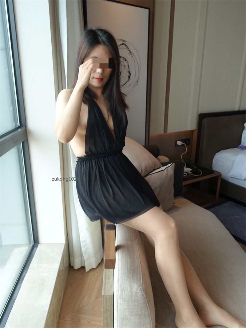 [原创][足控淫妻社]廣東東莞夫妻二人尋找珠三角素質單男常在東莞市區單男身材得好點可以略胖但是別有大肚腩[26P]