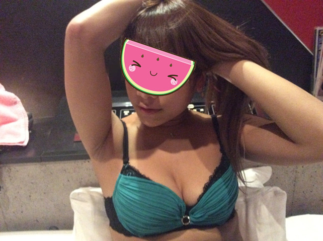 週末玩弄少婦 [17P]