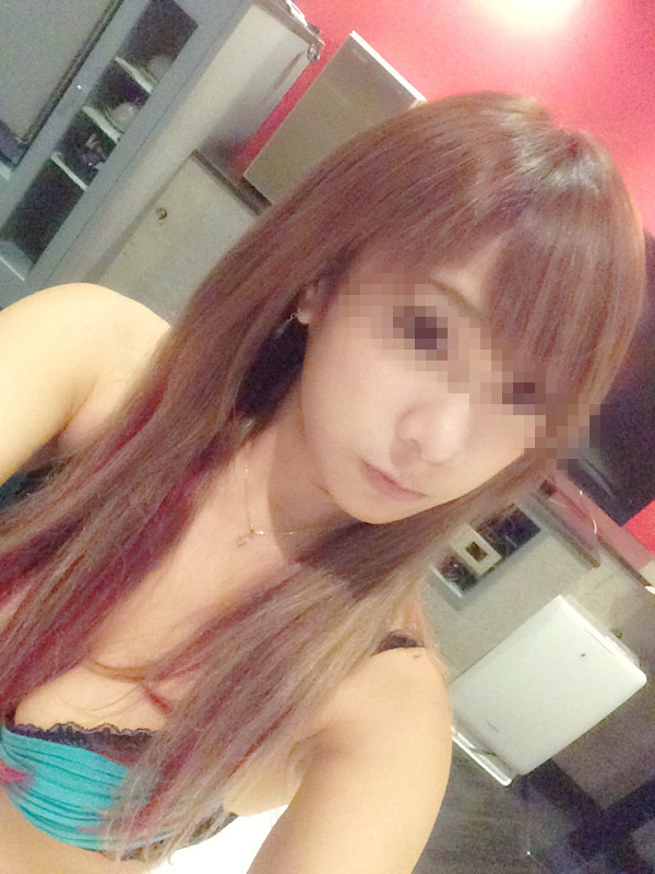 週末玩弄少婦 [17P]