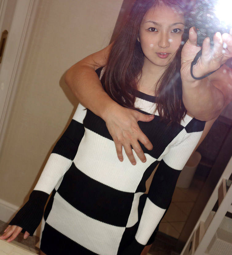 鏡撮り おっぱい 揉む エロ画像 【8】