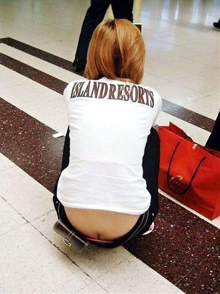 半ケツ 街撮り 尻チラ ローライズ エロ画像 【5】