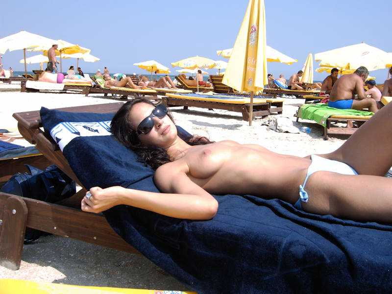 ヌーディストビーチ ルーマニア エロ画像 【51】