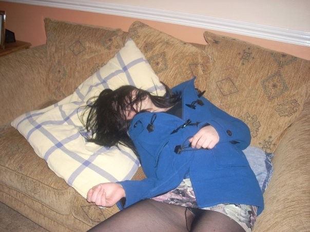 寝る パンチラ エロ画像 【14】