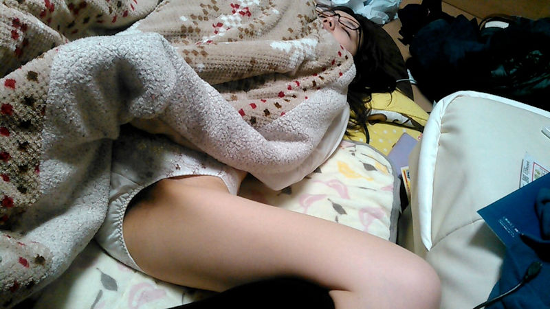 パンツ 寝る エロ画像 【47】