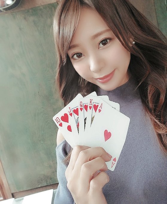 好多個高進！ AV女優愛玩撲克！