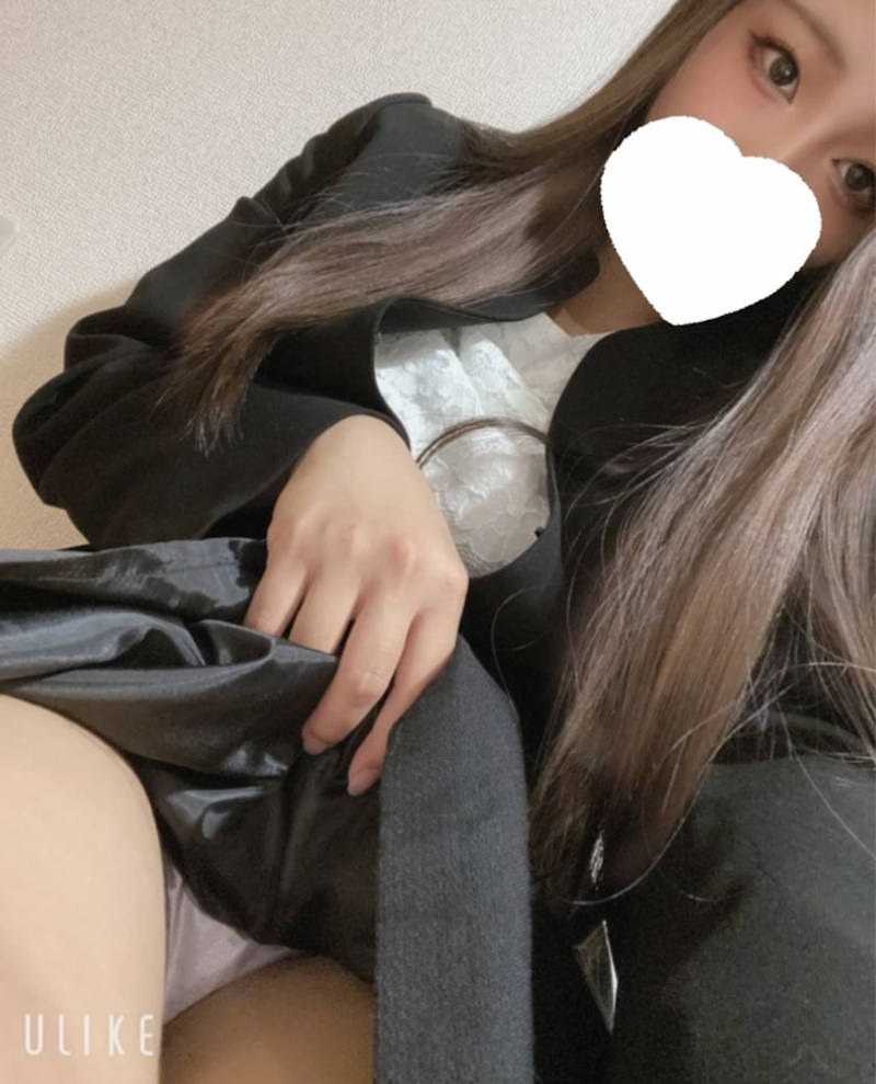 自撮り チラリズム パンチラ エロ画像 【4】