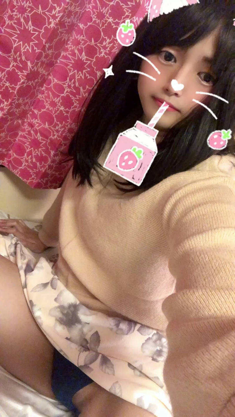 自撮り チラリズム パンチラ エロ画像 【15】