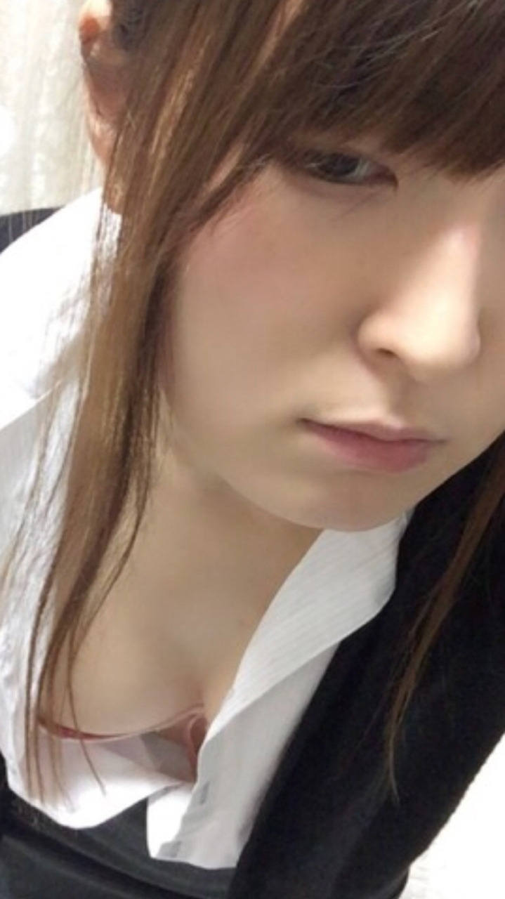 自撮り チラリズム 胸チラ エロ画像 【28】