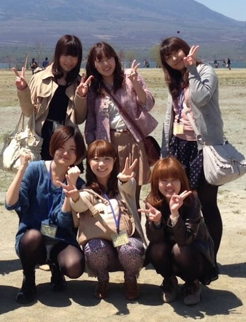 旅行 記念写真 パンチラ エロ画像 【11】