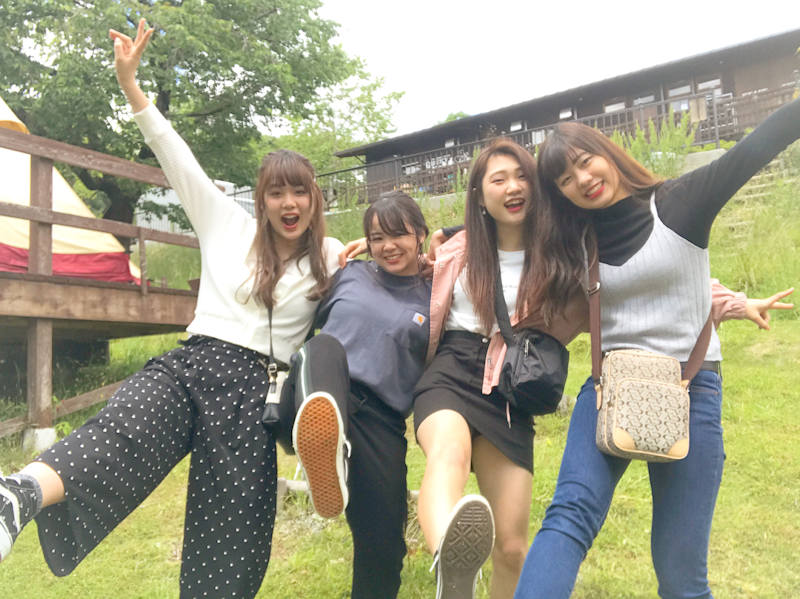 旅行 記念写真 パンチラ エロ画像 【20】