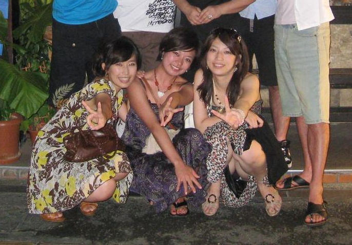 旅行 記念写真 パンチラ エロ画像 【27】