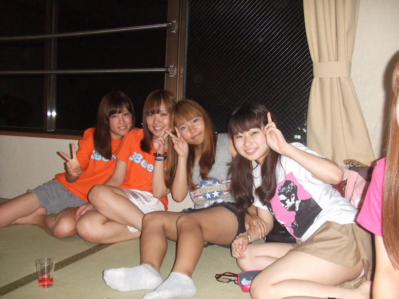 旅行 記念写真 パンチラ エロ画像 【36】