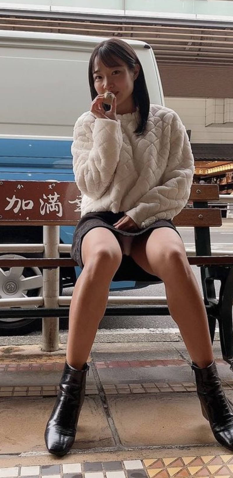 旅行 記念写真 パンチラ エロ画像 【53】