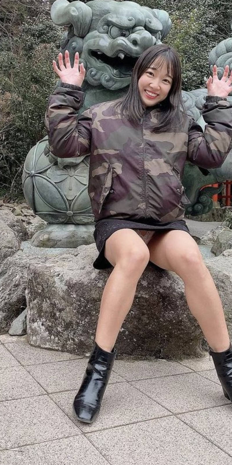 旅行 記念写真 パンチラ エロ画像 【54】