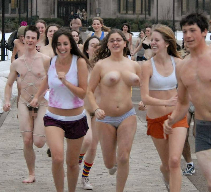 真冬 走る 寒中 全裸 マラソン エロ画像 【2】