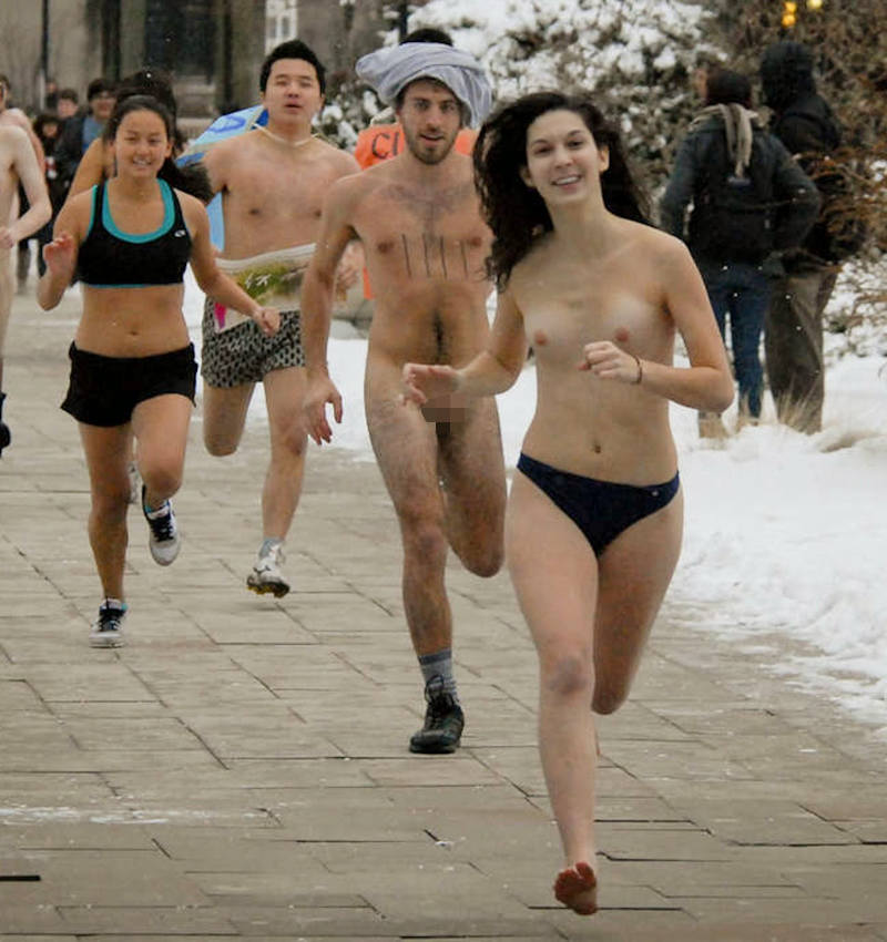 真冬 走る 寒中 全裸 マラソン エロ画像 【22】