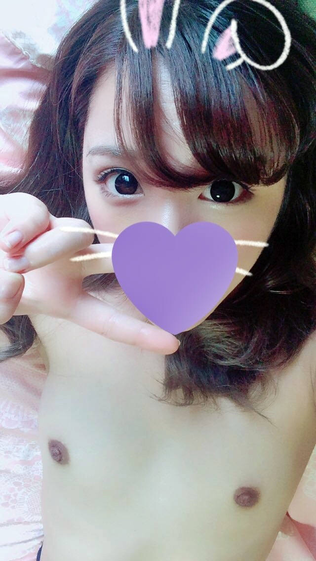 小ぶり おっぱい エロ画像 【28】