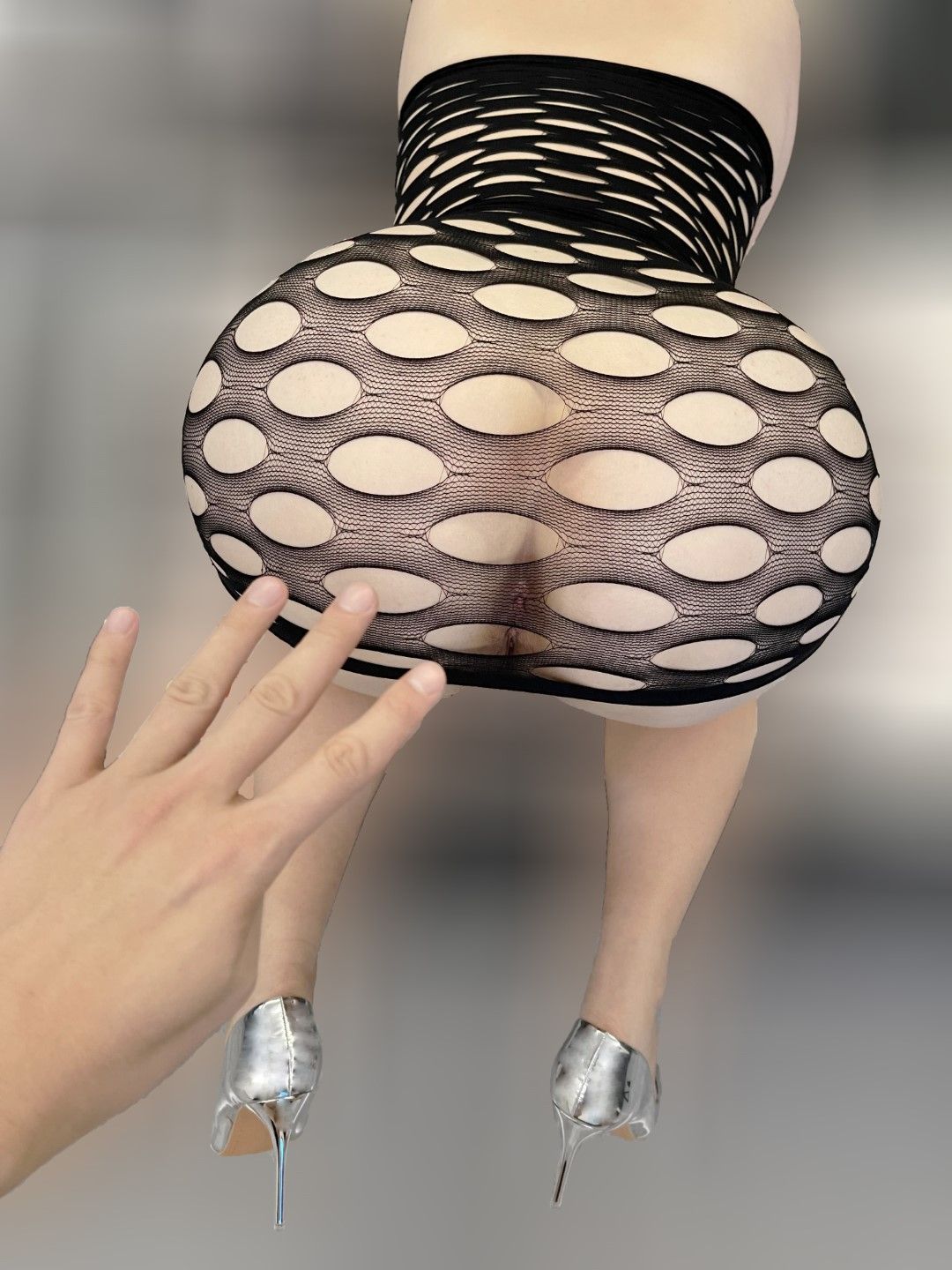 [原创][手势认证]情趣網衣高跟穿在肥臀少婦身上騷氣逼人[14P]