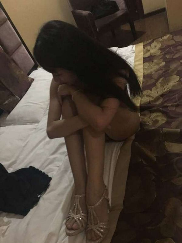 很年輕的妹子 [14P]