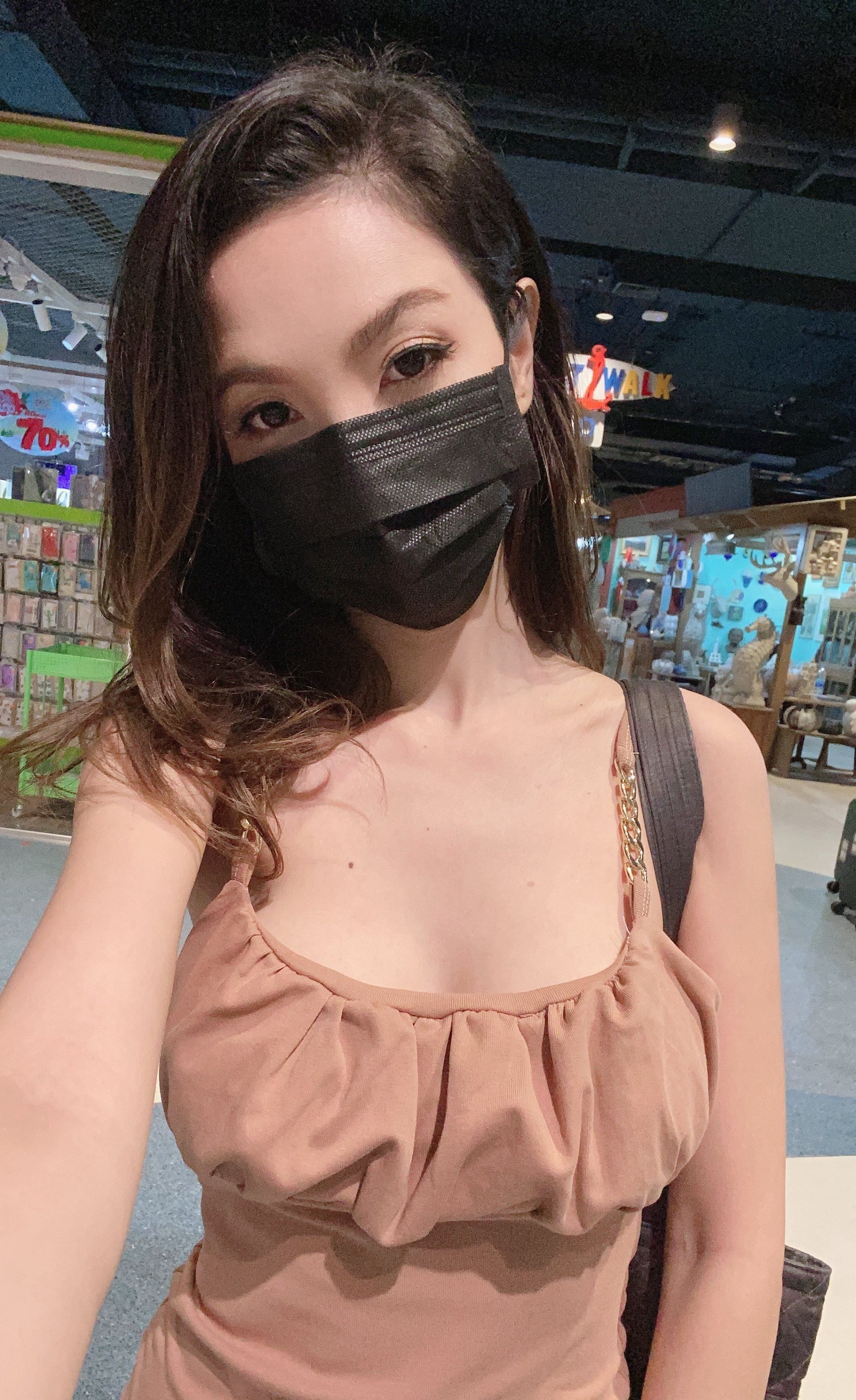 這麼大奶還是粉色的感覺不像是真的[33P]