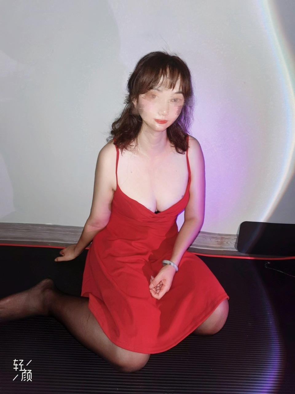 ［原創］舉牌手勢雙認證，蒼哥接投稿，雲南昆明4137夫妻入圈認證花名冊號462，大膽露臉，蒼哥接到的首次露臉貼，全方位展示騷妻，要的是刺激，要的評論和點贊，期待第二貼！  ［17P］