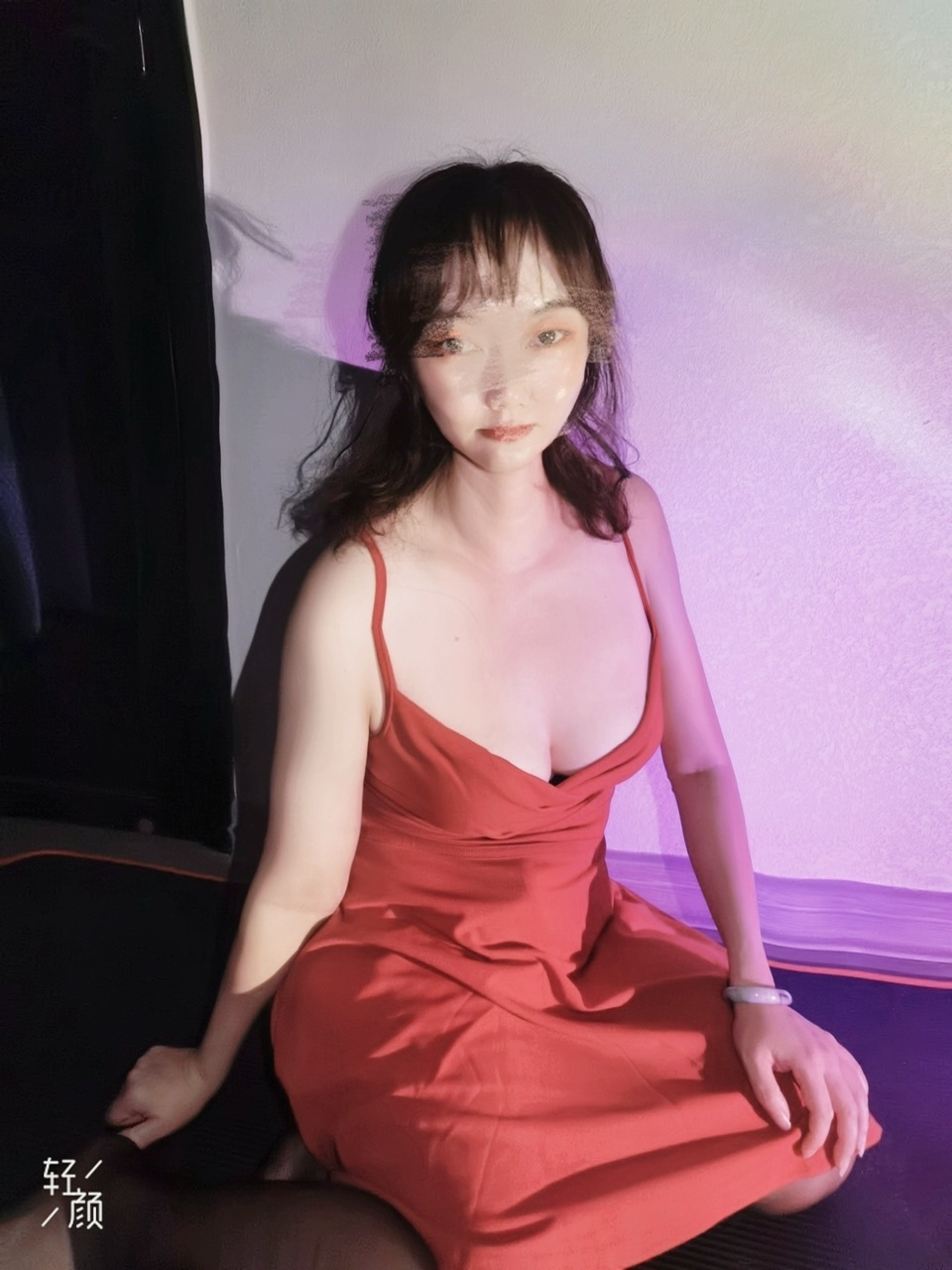 ［原創］舉牌手勢雙認證，蒼哥接投稿，雲南昆明4137夫妻入圈認證花名冊號462，大膽露臉，蒼哥接到的首次露臉貼，全方位展示騷妻，要的是刺激，要的評論和點贊，期待第二貼！  ［17P］