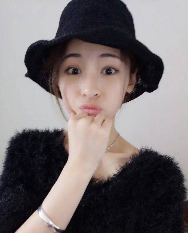 秀氣的前女友，讓你嫌貧愛富，爆你[20P]