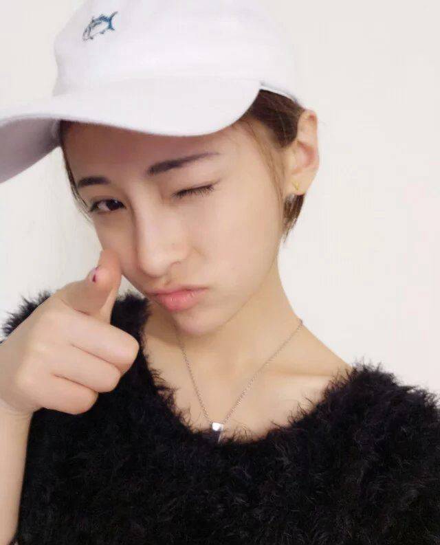 秀氣的前女友，讓你嫌貧愛富，爆你[20P]