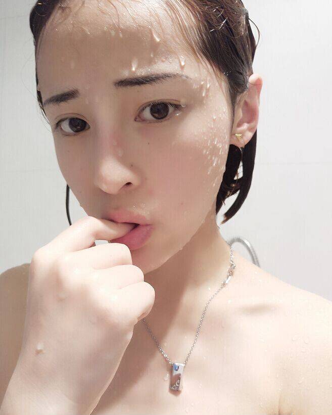 秀氣的前女友，讓你嫌貧愛富，爆你[20P]