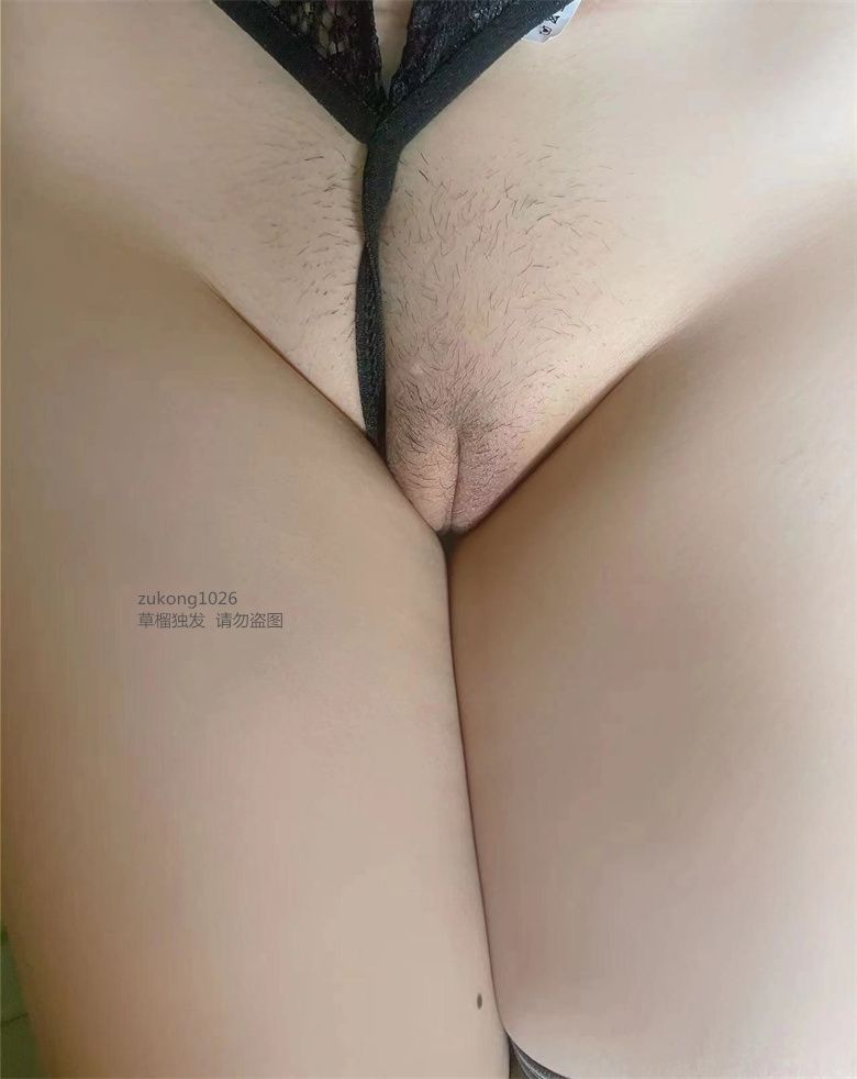 [原创][足控淫妻社]0375 幼師弟妹經過多次3P 感覺性感了很多這次主要是找夫妻和情侶 [18P]