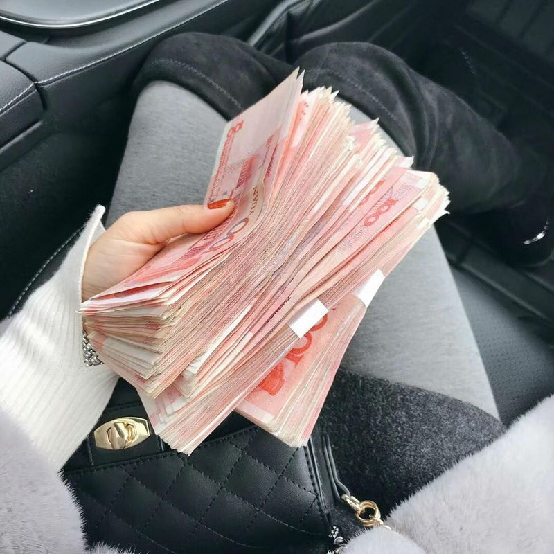 欲求不滿的良家婦女 [19P]