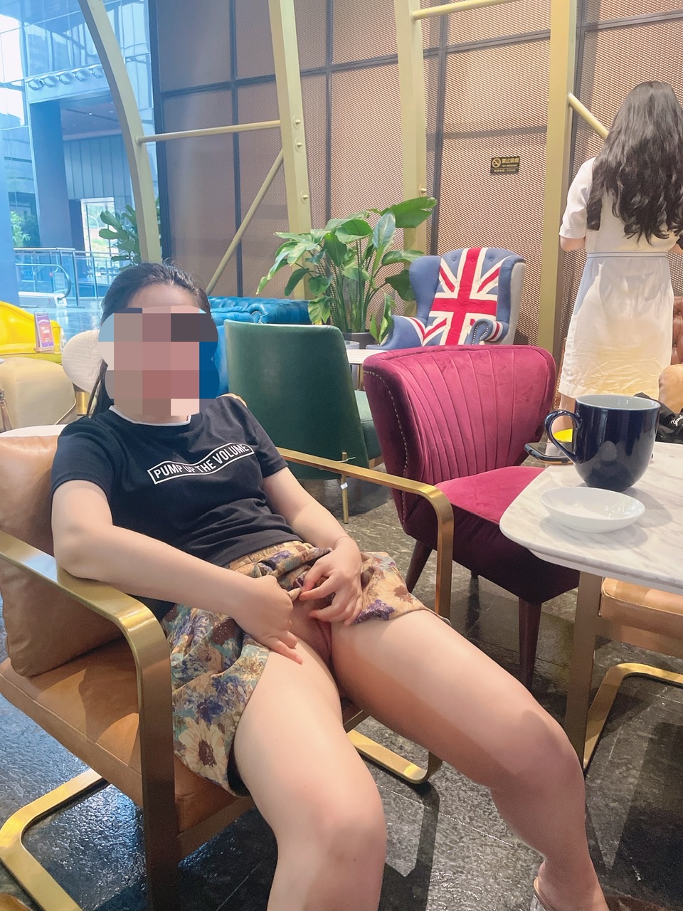 事業編老師一枚，慾望極強，如狼似虎，平時有點滿足不了[18P]