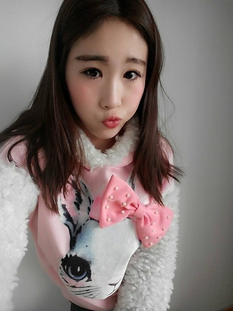 把騷女帶出來玩耍[10P]