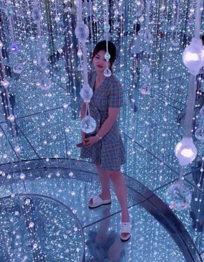 前人栽樹後人乘涼，都是前任教育的好，很風騷的反差大胸妹[10P]